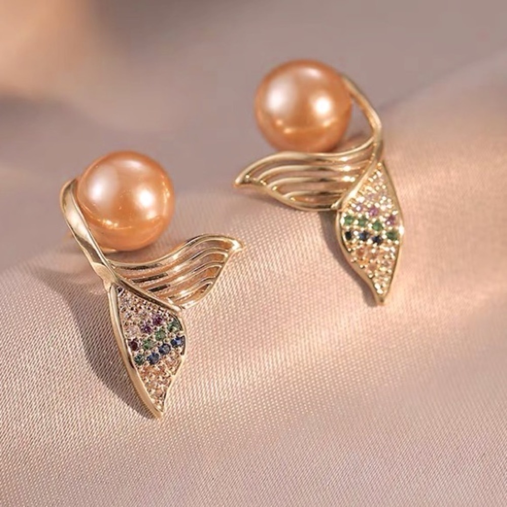 💎 BOGO❗️ PRICE🔻 Mermaid’s Tail Pearl Earrings